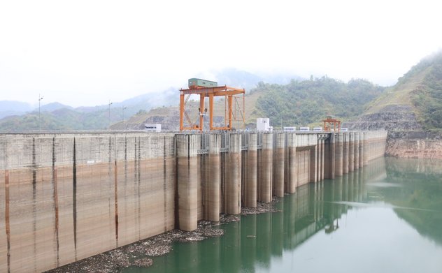 Hệ thống điện quốc gia đối mặt nhiều khó khăn khi thời tiết nắng nóng gay gắt kéo dài trên diện rộng 