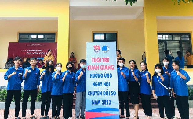 Tuổi trẻ Hà Tĩnh sôi nổi Ngày hội sáng tạo trẻ, khởi nghiệp và tham gia chuyển đổi số 