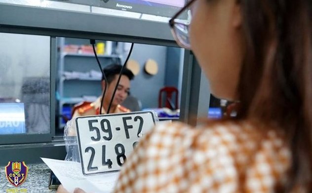 Chính sách mới từ 1/10: Tăng lệ phí đăng ký, cấp biển ôtô, xe máy 