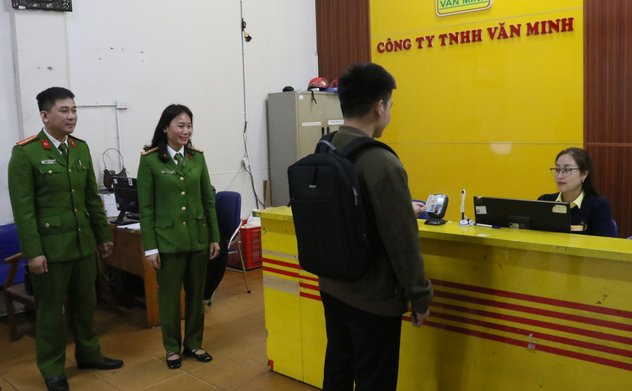 Thực hiện thông báo lưu trú qua phần mềm ASM trên xe khách đường dài tại Hà Tĩnh