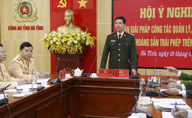 Kiên quyết xử lý nghiêm các bến, bãi tập kết khoáng sản trái phép trên sông La, sông Lam