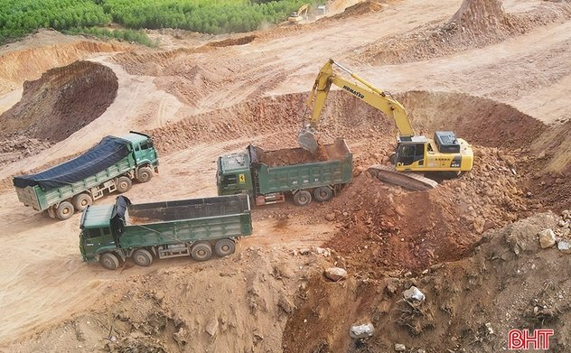 Đề xuất bổ sung mỏ đất 1 triệu mét khối phục vụ thi công cao tốc qua Hà Tĩnh
