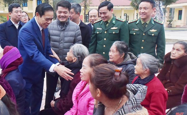 Xây dựng thế trận lòng dân, đảm bảo an ninh biên giới, trật tự an toàn xã hội 