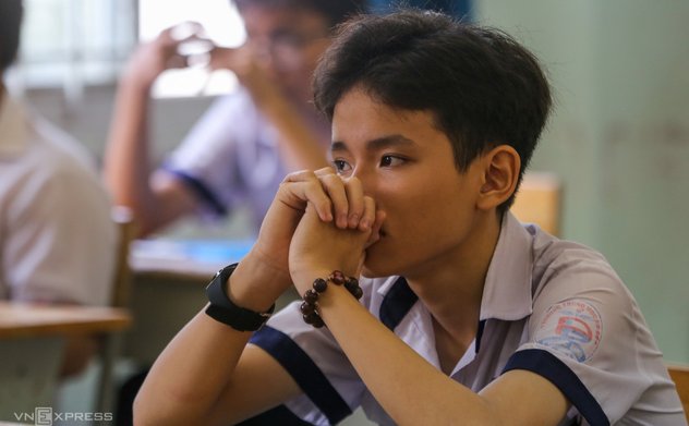 Bộ Giáo dục yêu cầu dừng tuyển thẳng lớp 10 bằng IELTS