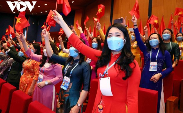 Phấn đấu để "nam nữ bình quyền"- Chủ trương xuyên suốt từ Hiến pháp đầu tiên