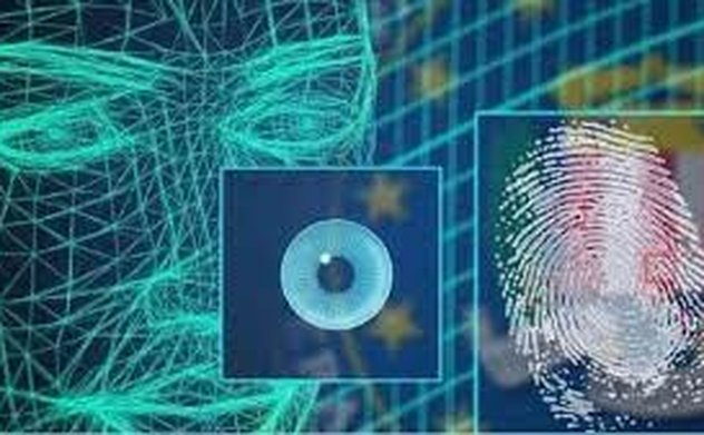 Từ 1/7, người bao nhiêu tuổi phải thu thập mống mắt khi làm thẻ căn cước?