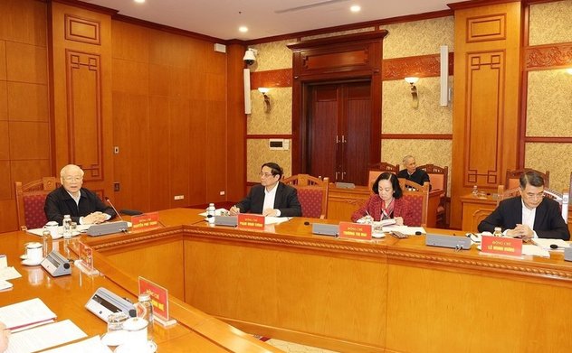 Công tác nhân sự của Đảng: Phải vun xới gốc để tránh lụi cành, sâu lá 