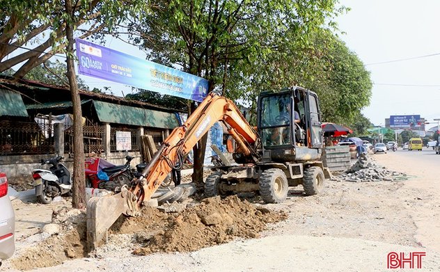 Đồng loạt chỉnh trang, nâng cấp chợ lớn nhất Hà Tĩnh