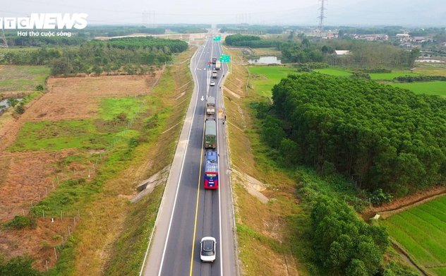 Nghiên cứu thay đổi quy chuẩn đường cao tốc, tối thiểu phải 4 làn xe