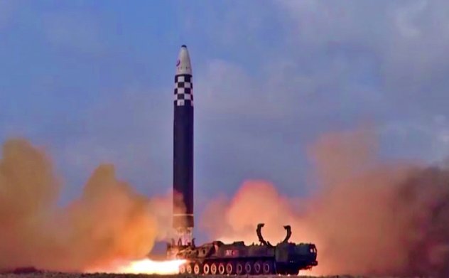 Triều Tiên tiếp tục phóng tên lửa đạn đạo