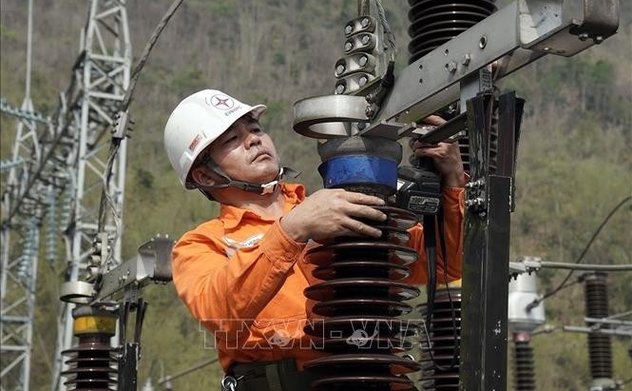 Lần đầu tiên tiêu thụ điện cả nước vượt 1 tỷ kWh