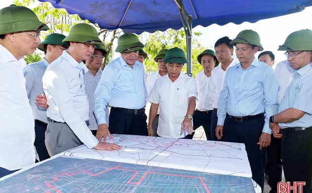 Tập trung cao thực hiện các nhiệm vụ trọng tâm, xây dựng TP Hà Tĩnh phát triển bền vững