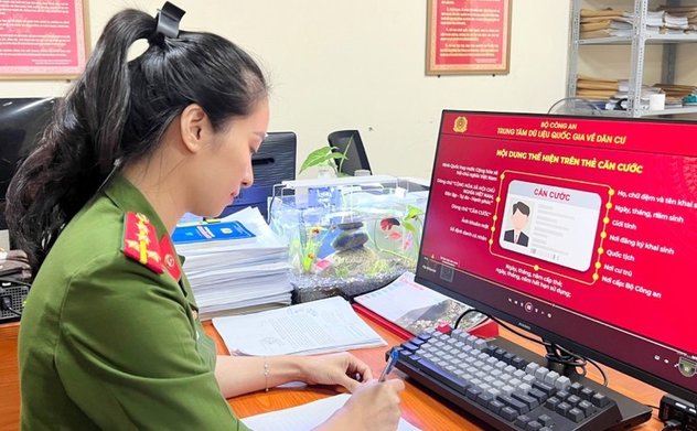 Người dân Hà Tĩnh chủ động nắm bắt những điểm mới của Luật Căn cước 