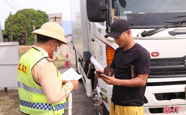 Tăng cường giải pháp kiềm chế tai nạn giao thông trên QL1 qua Hà Tĩnh 