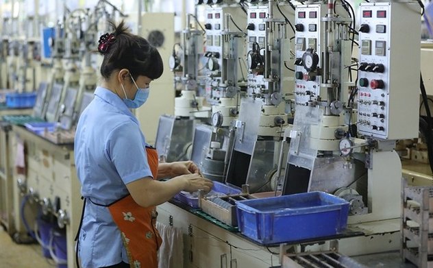Việt Nam trở thành 'ông lớn' xuất khẩu điện thoại, máy tính 