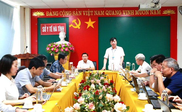 Kịp thời cấp tạm ứng chi phí khám chữa bệnh bảo hiểm y tế vướng mắc, tồn đọng theo Nghị quyết của Hội đồng quản lý bảo hiểm xã hội.