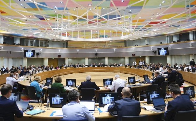 EU bật đèn xanh khoản viện trợ 4,2 tỷ euro cho Ukraine