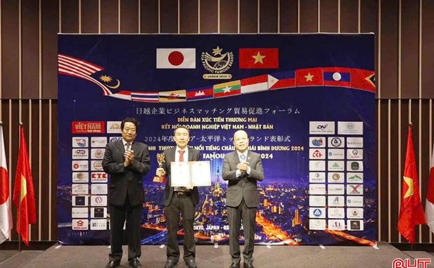 Doanh nhân gốc Hà Tĩnh được vinh danh “Top 10 nhà lãnh đạo xuất sắc khu vực châu Á - Thái Bình Dương”