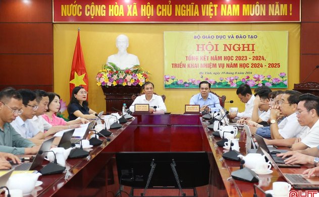 Tiếp tục đổi mới căn bản, toàn diện giáo dục và đào tạo, đáp ứng yêu cầu nguồn nhân lực chất lượng cao