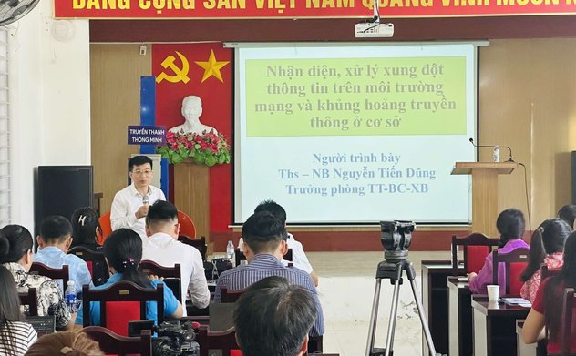 Đa dạng các hình thức tuyên truyền giảm nghèo về thông tin trên địa bàn tỉnh Hà Tĩnh