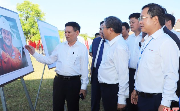 Phó Thủ tướng Hồ Đức Phớc dự lễ khánh thành Dự án đường dây 500kV mạch 3 tại Hà Tĩnh