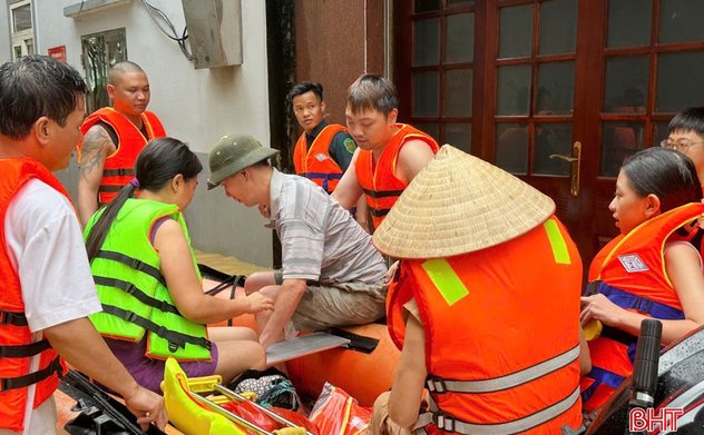 Người dân Hà Tĩnh hướng về đồng bào vùng lũ miền Bắc