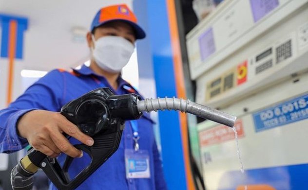 Thủ tướng chỉ đạo triển khai các giải pháp bảo đảm cung ứng xăng dầu 