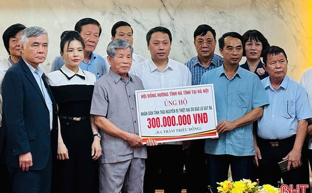 Hội đồng hương Hà Tĩnh tại Hà Nội hỗ trợ Thái Nguyên khắc phục hậu quả bão lũ