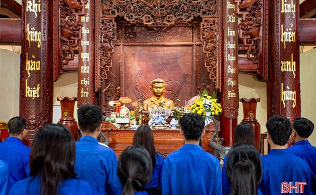 Cội nguồn khí phách anh hùng 