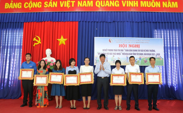 Chung tay bảo vệ môi trường, nói không với rác thải nhựa 