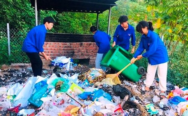 Tuổi trẻ Điện Biên chung tay chống rác thải nhựa