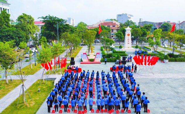 Sinh hoạt chính trị nhân kỷ niệm 110 năm Ngày sinh đồng chí Lý Tự Trọng 