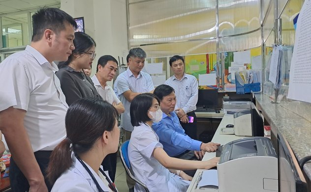 Bệnh viện đầu tiên tại Nam Định ứng dụng bệnh án điện tử VNPT EMR