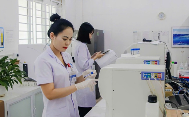 Hà Tĩnh: Không ngừng nâng cao năng lực xét nghiệm cho các cơ sở y tế