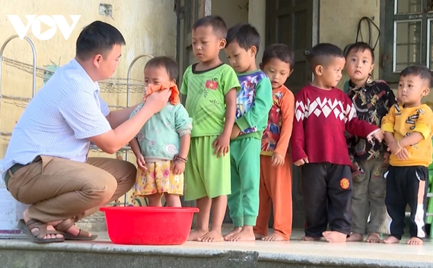 Đề cao vai trò và trách nhiệm của nhà giáo 