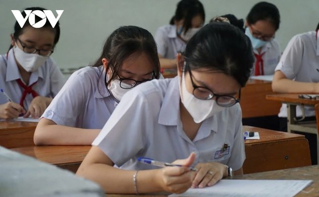 Dạy thêm không đúng quy định: Giáo viên bị xử phạt thế nào?