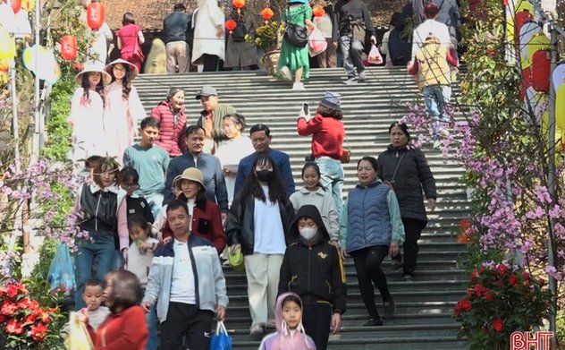 Thực hiện nếp sống văn minh, an toàn, tiết kiệm trong các hoạt động lễ hội ở Hà Tĩnh