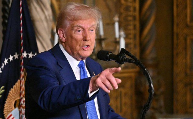 Ông Trump lệnh sa thải toàn bộ 'công tố viên liên bang thời Biden'V