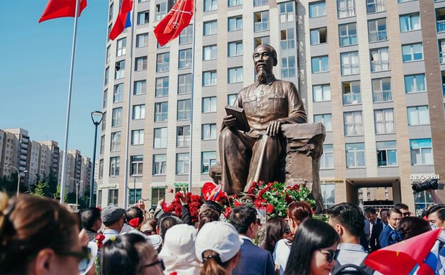 St. Petersburg có quảng trường mang tên Chủ tịch Hồ Chí Minh