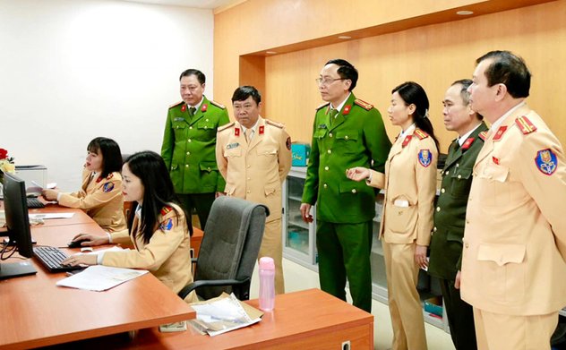 Nhanh chóng tiếp nhận nhiệm vụ mới để phục vụ nhân dân 