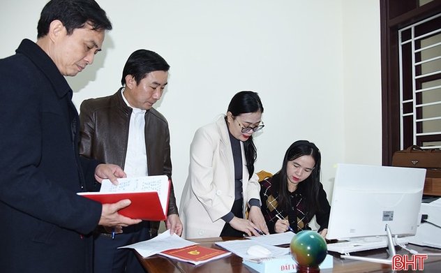 Quy định mới về chế độ đối với cán bộ, công chức, viên chức trong thực hiện sắp xếp tổ chức bộ máy 