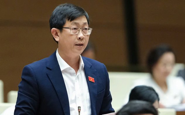 'Nhiều ngành nghề vượt lên, để lại giáo viên với đồng lương không đủ trang trải'