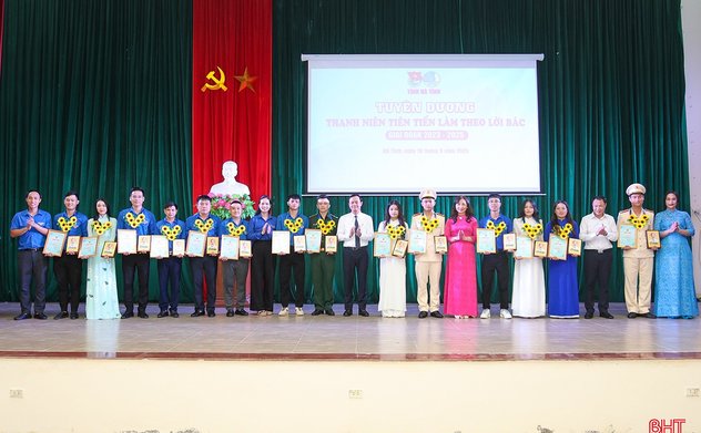 Tỉnh đoàn Hà Tĩnh tuyên dương 15 thanh niên tiên tiến làm theo lời Bác