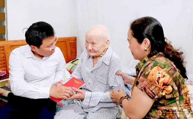 Hà Tĩnh: 48.550 người có công được Chủ tịch nước tặng quà dịp 30/4 và 2/9