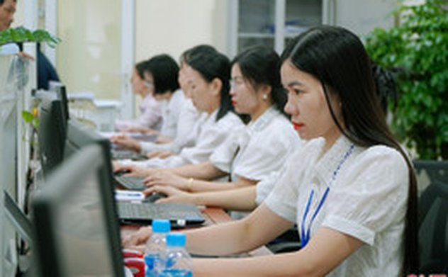 Bộ Nội vụ trả lời về chính sách tiền lương, phụ cấp mới nhất của cán bộ, công chức