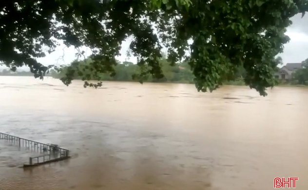 Cảnh báo lũ trên các sông ở Hà Tĩnh 