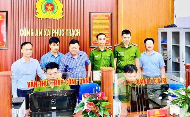 Hà Tĩnh: Nhiều xã, phường hoàn thành thu nhận hồ sơ cấp đổi thẻ đảng viên