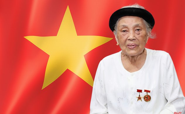 Mẹ Việt Nam Anh hùng Trần Thị Huyến và khoảnh khắc lịch sử tại lễ diễu binh 