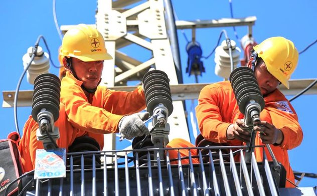 Giá điện: Cần chia sẻ và công bằng 