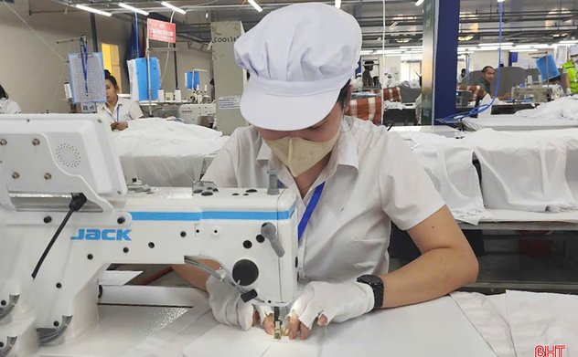 Thi đua lao động, sản xuất chào mừng Đại hội Đảng bộ tỉnh